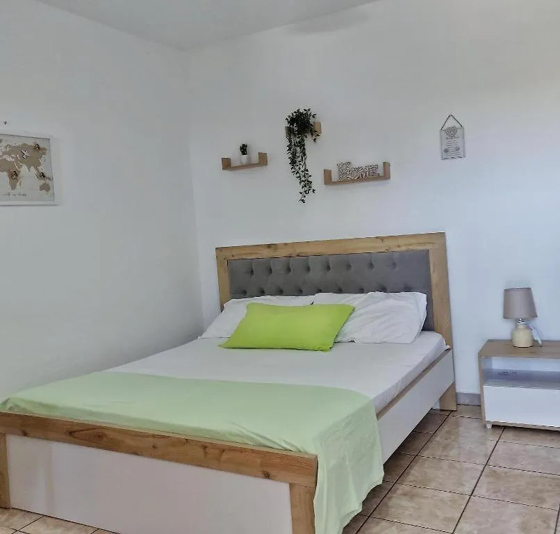 Alliaj Guesthouse Vlorë Lägenhet